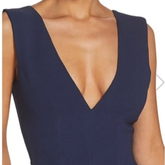 Dress The Population Sandra Plunging V Neck sleeveless Crepe Gown - Picture 5 of 5